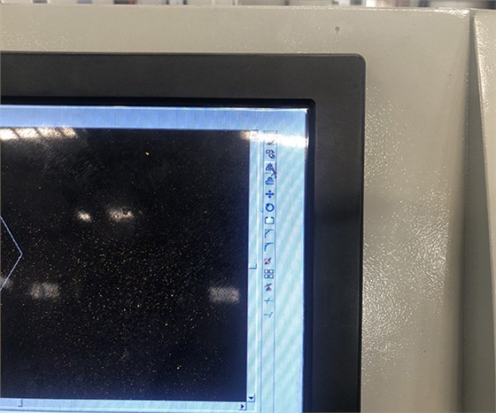 X8线切割系统画图镜像操作教程1